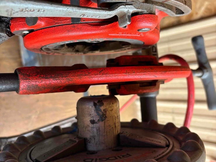 ridgid-300-threader-image-7
