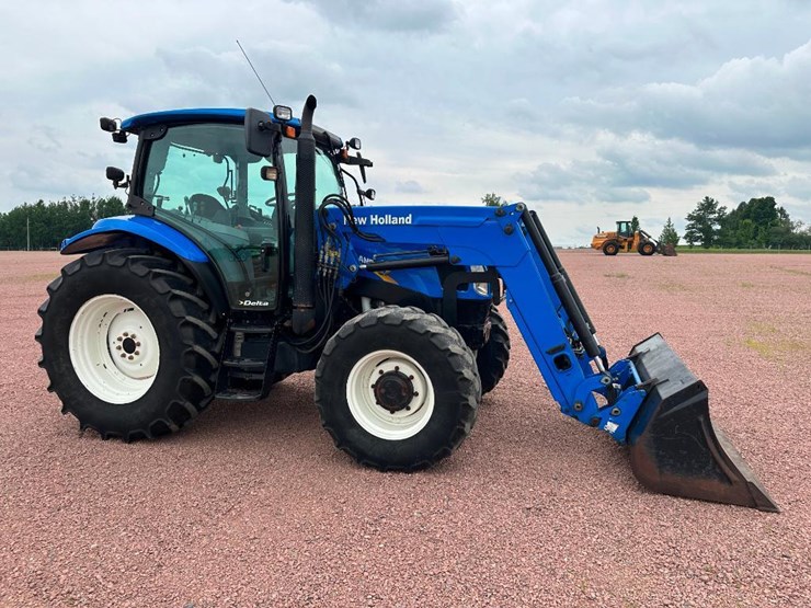 2009-new-holland-855tl-image-3