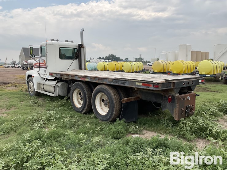 1991-freightliner-fld120-image-7