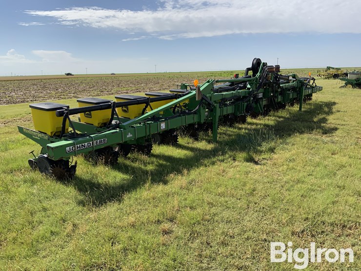 2002-john-deere-1720-image-3