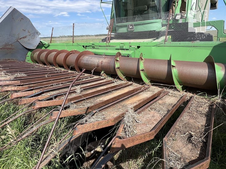 john-deere-222-image-10