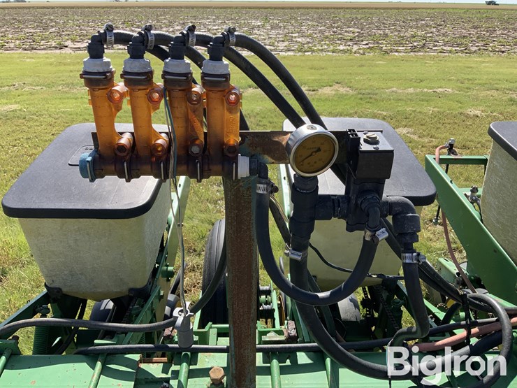 john-deere-7100-image-10