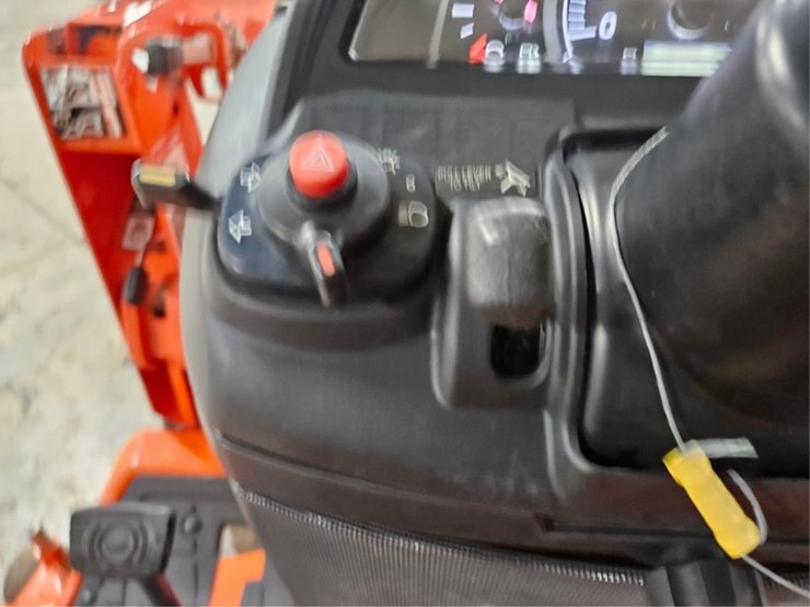 kubota-bx2380-image-35