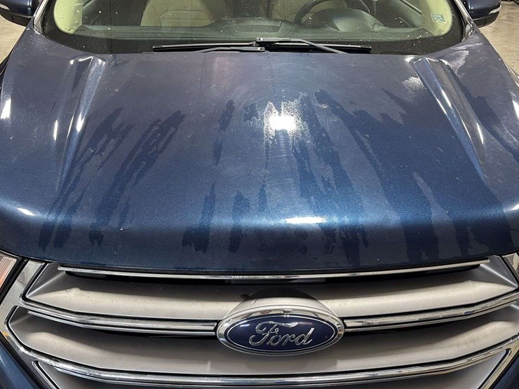 2017-ford-edge-image-38