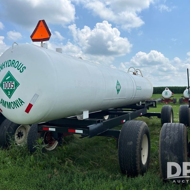 2010 Nh3 Nurse Tank (DR11820 Unit 220)