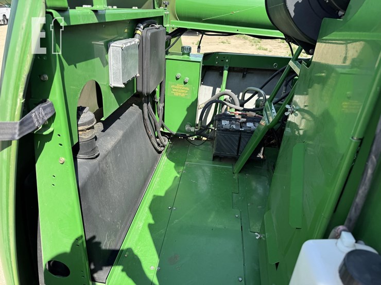 2002-john-deere-9560-sts-image-22