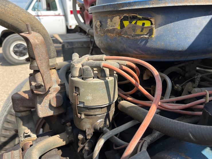 1976-ford-750-grain-truck-image-27
