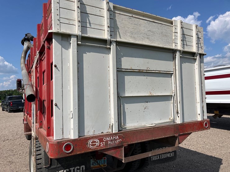 1976-ford-750-grain-truck-image-17