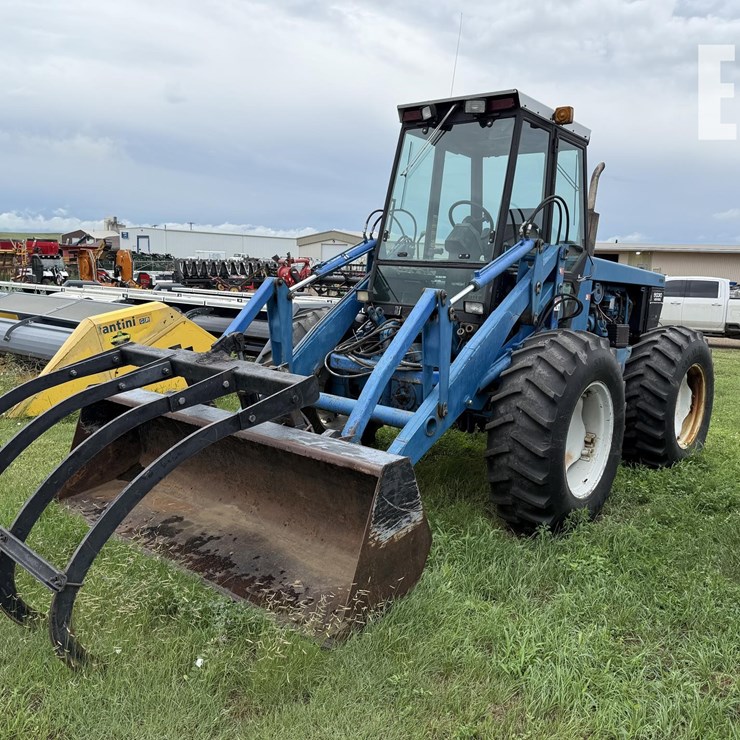 NEW HOLLAND 9030