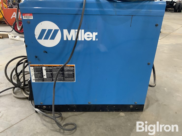 miller-gold-star-302-stick-welder-image-19