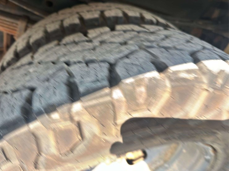 2017-ford-f350-xlt-image-9