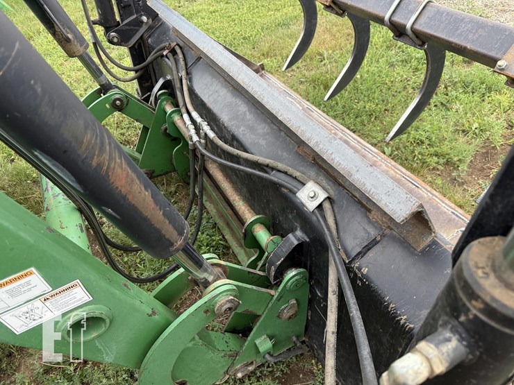 john-deere-7400-image-36