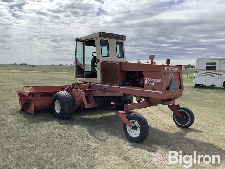 hesston-6600-image-7