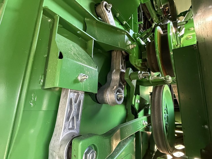2021-john-deere-s780-image-42