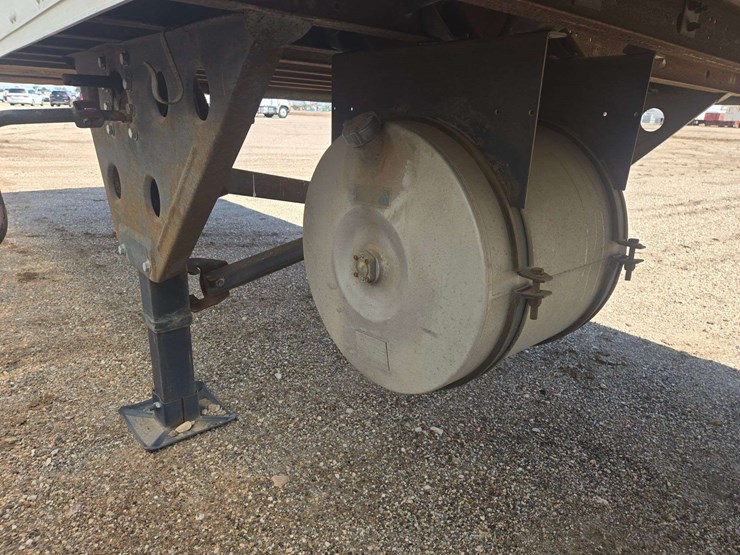 2004-utility-reefer-trailer-image-11