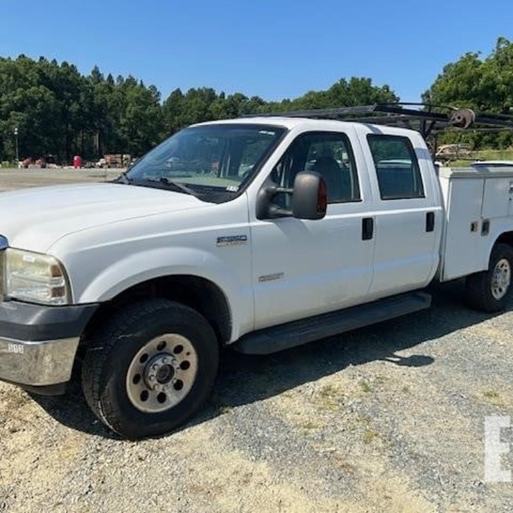 2006 FORD F350 SD