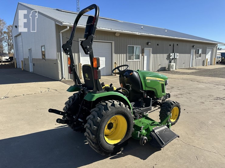 2015-john-deere-2025r-image-6