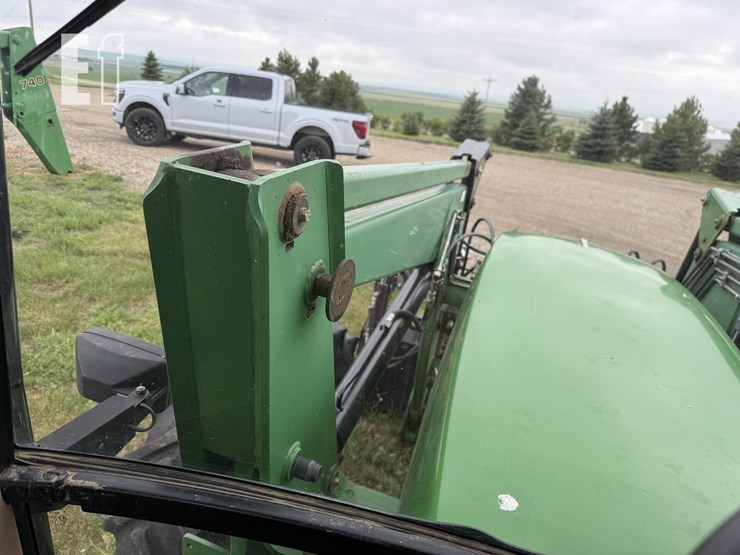 john-deere-7400-image-26
