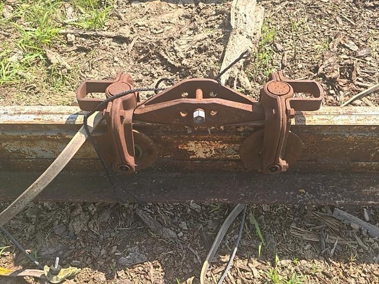 #144-•-hoist-track-image-18