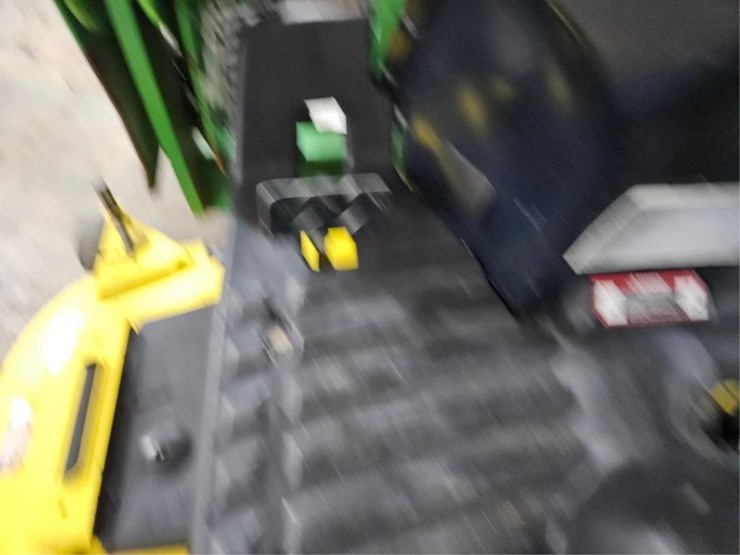 john-deere-2305-image-28