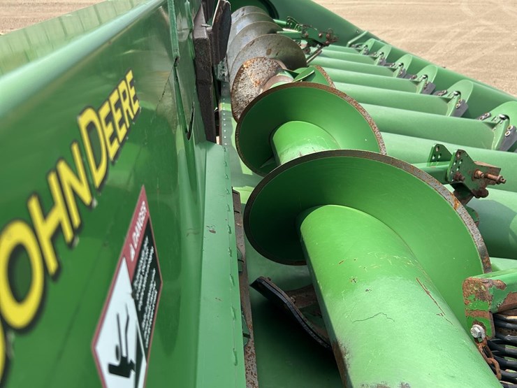 2010-john-deere-612c-image-13