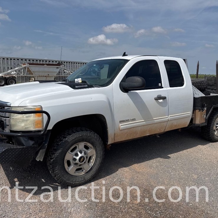 2011 CHEVY 2500 PICKUP, 6.0L V8, GAS, AUTO, 4X4,