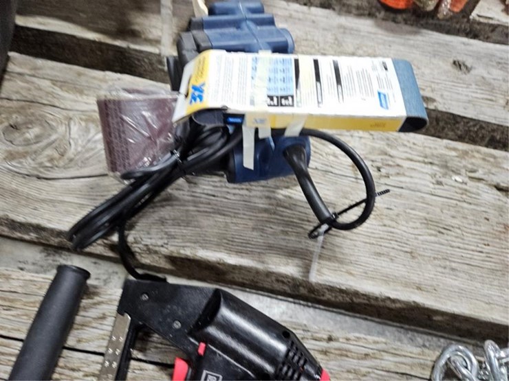 #425-•-ryobi-belt-sander-&-craftsmen-stapler-image-8