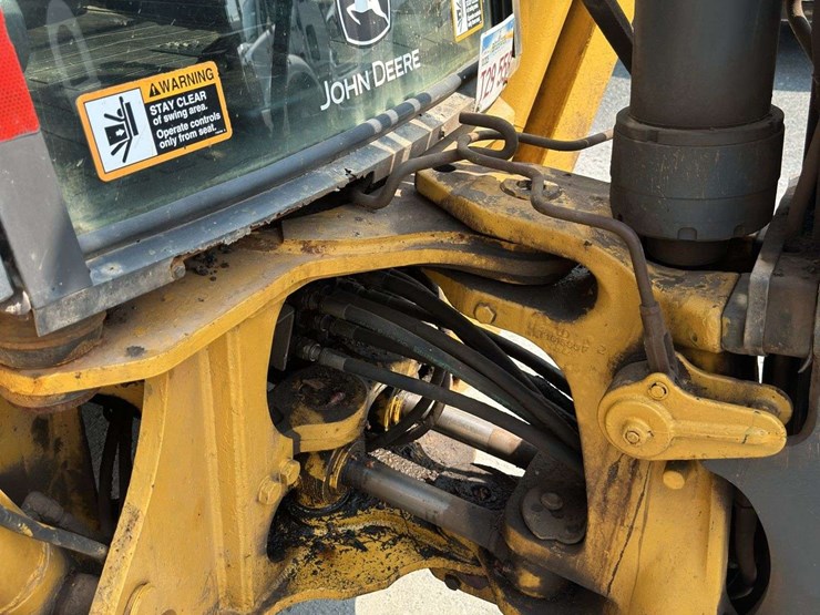 2009-deere-310sj-image-13