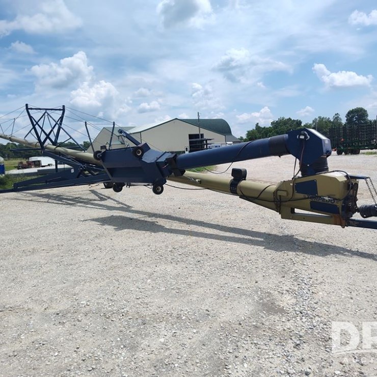 2016 Harvest International H13114XT Auger (LLD1271)