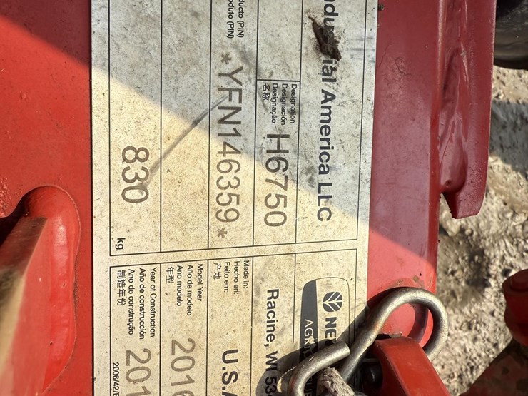 new-holland-h6750-image-6