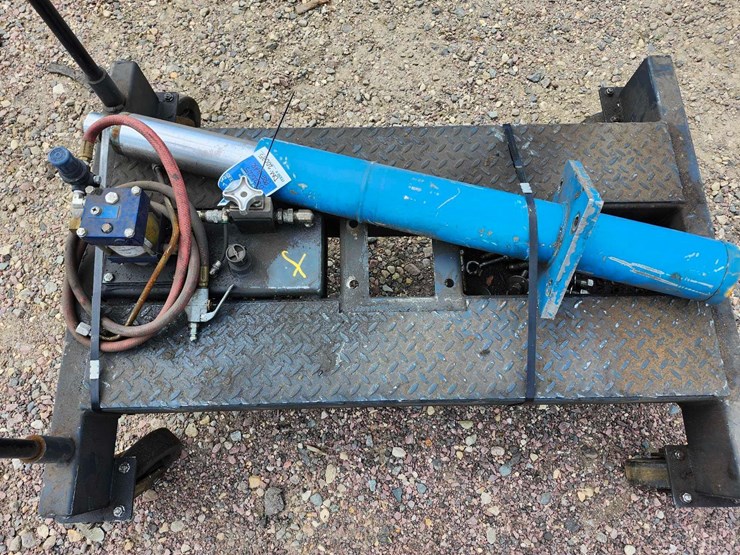 hydraulic-jack-on-dolly-image-6