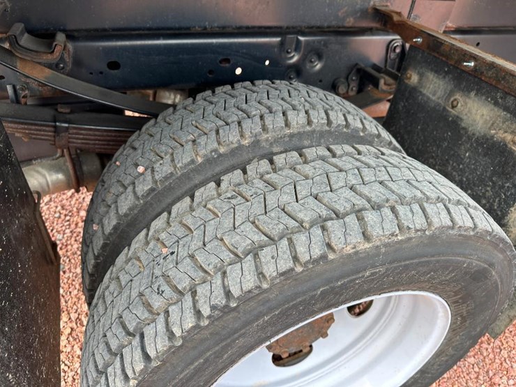 2012-ford-f450-image-10