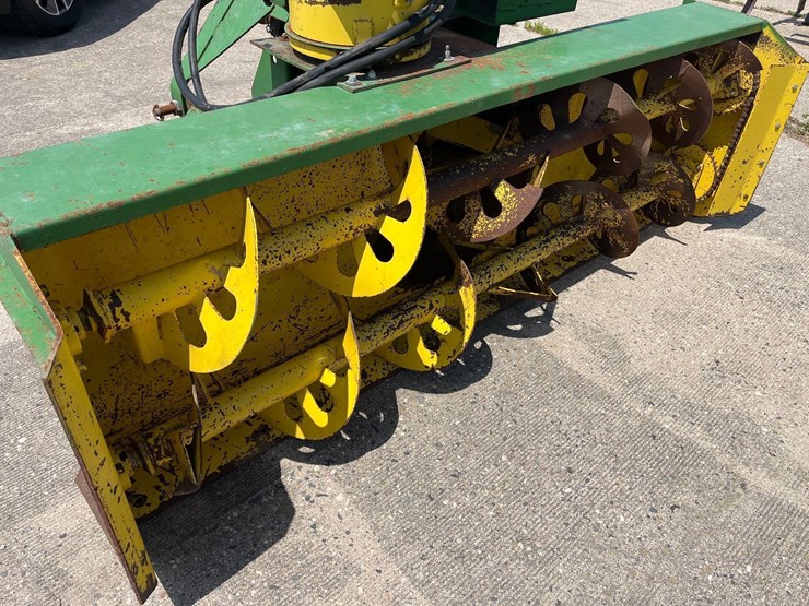 john-deere-snow-blower-image-7