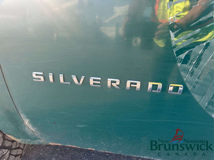 2011-chevrolet-silverado-1500-image-16