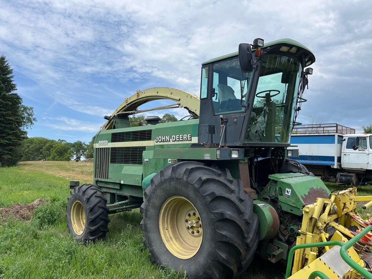 john-deere-6950-image-1