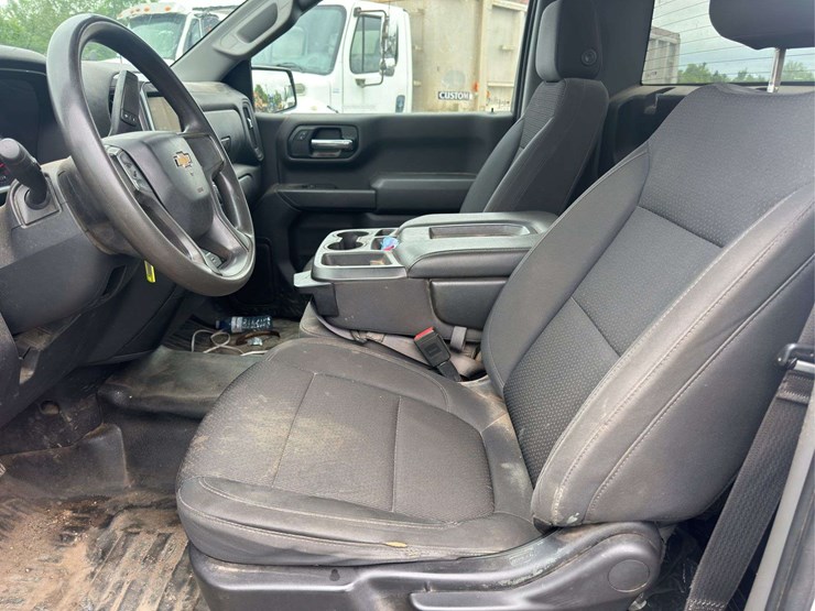 2019-chevrolet-silverado-1500-image-16