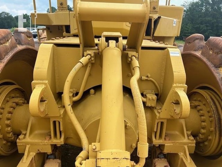 caterpillar-825-image-22