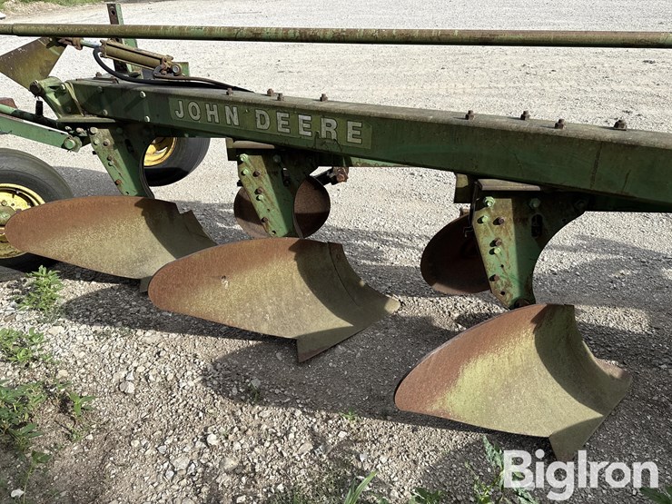 john-deere-1350-1450-image-11