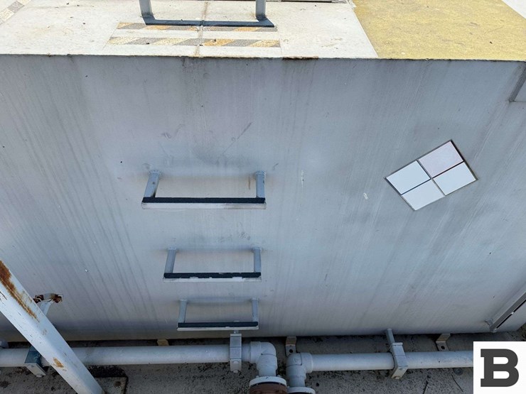 3,000-gallon-liquid-storage-tank-image-10