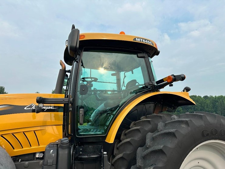 2011-challenger-mt645c-image-22