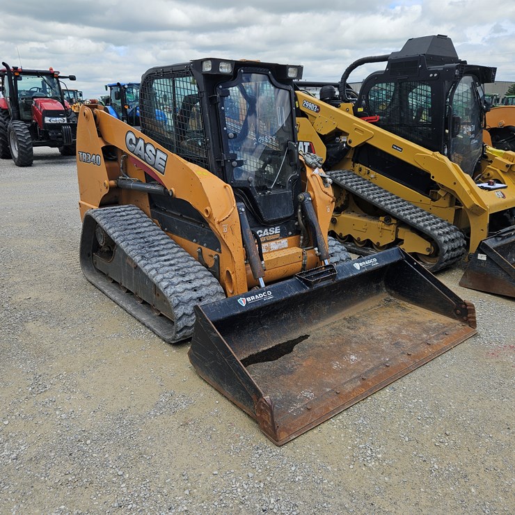 2015 CASE TR340