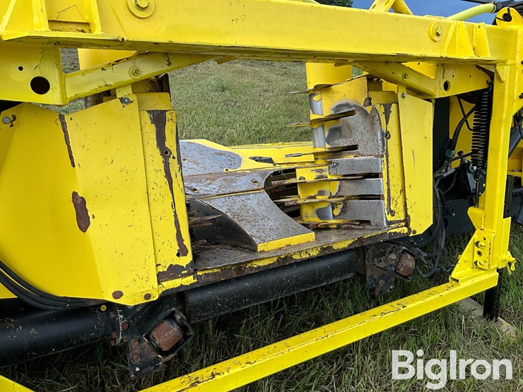 2013-john-deere-770-image-11