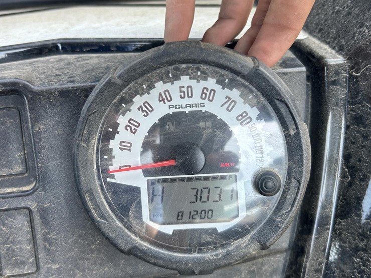 2013-polaris-ranger-800-image-19