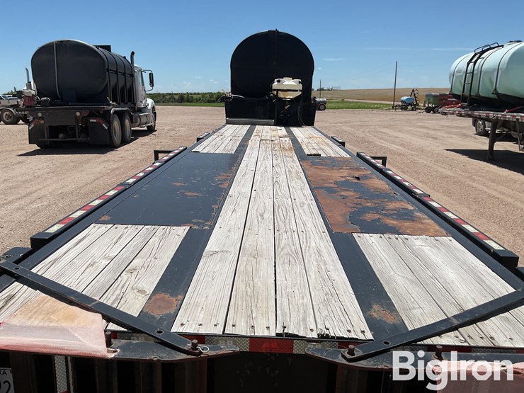2013-b-b-tri/a-drop-deck-sprayer-trailer-image-19