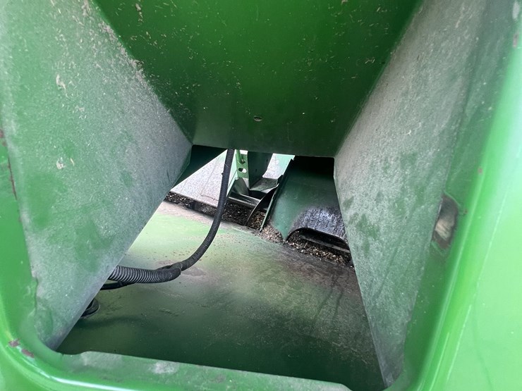2004-john-deere-9660-sts-image-54