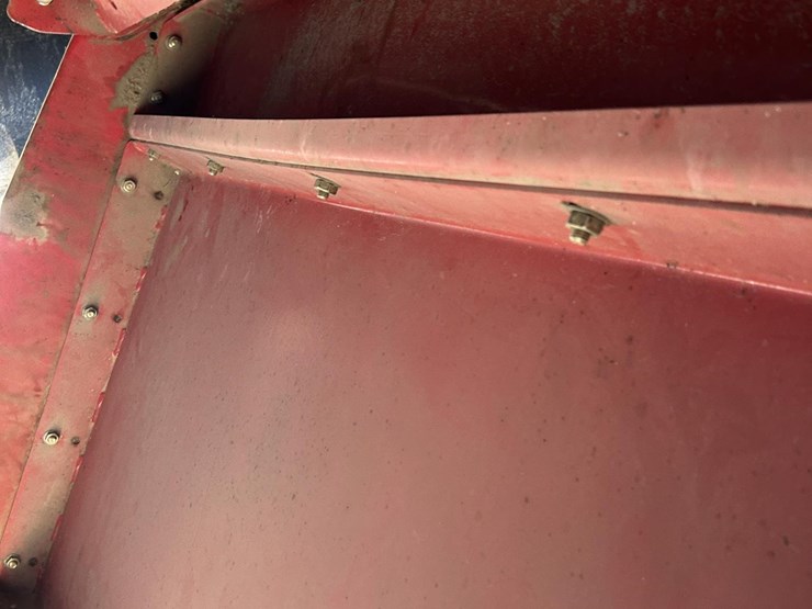2007-case-ih-7010-image-65
