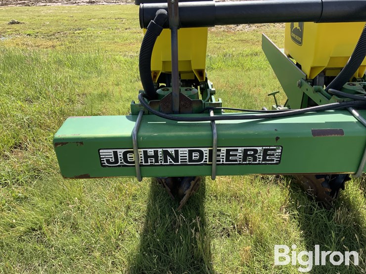 2002-john-deere-1720-image-16