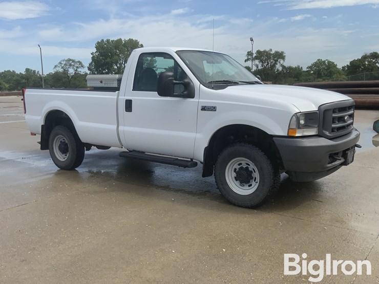 2004-ford-f250-xl-image-3