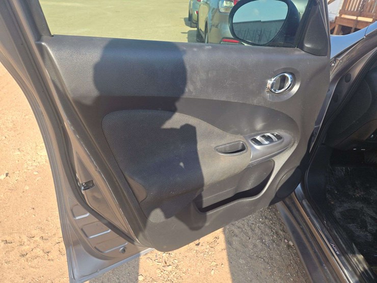 2014-nissan-juke-image-11