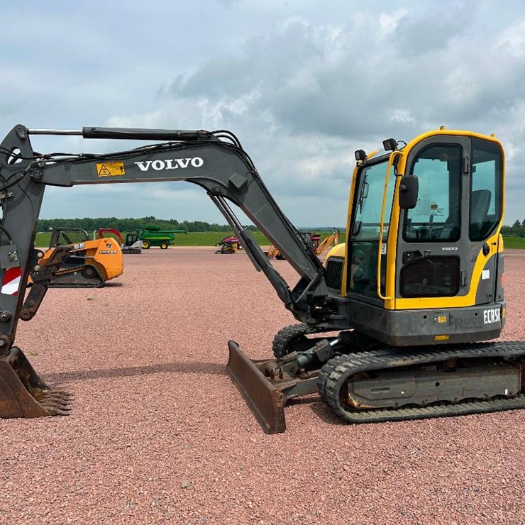 VOLVO ECR58
